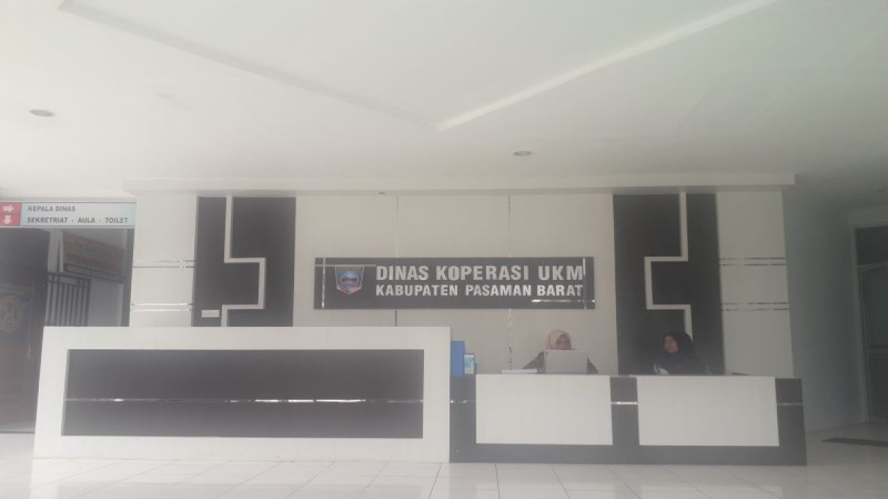 Dinas Koperasi dan UKM Pasaman Barat terus melakukan pembinaan terhadap 269 koperasi yang tidak aktif karena permasalahan internal. (ANTARA)