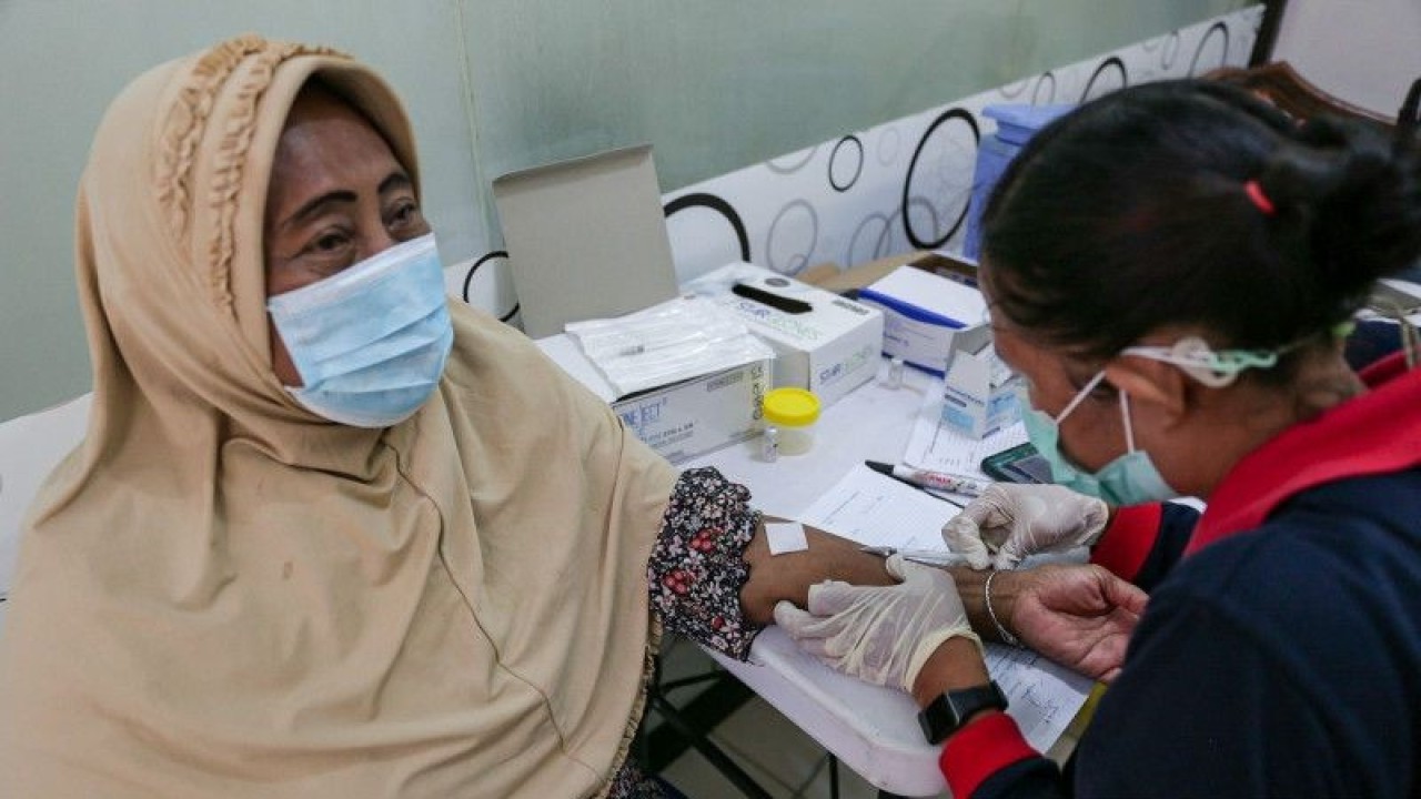 Pemerintah Kota Administrasi Jakarta Pusat mengadakan skrining tuberkulosis (TB) di Kantor Kelurahan Kenari, Kecamatan Senen, Jakarta Pusat, Jumat (9/12/2022). ANTARA/HO-Pemerintah Kota Jakarta Pusat