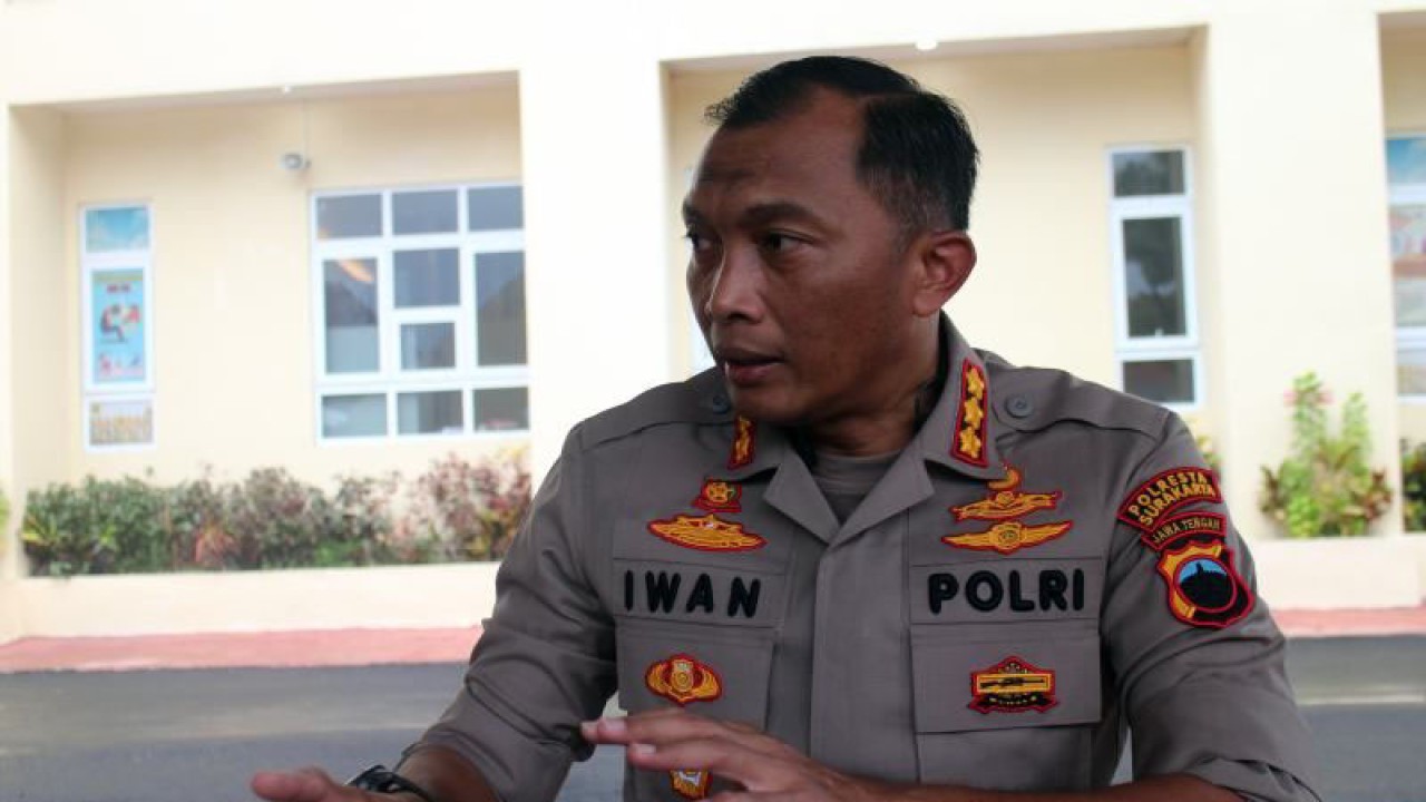 Kepala Polres Kota Surakarta Kombes Pol Iwan Saktiadi saat memberikan keterangan di Mapolresta surakarta, Senin (16/1/2023). ANTARA/Bambang Dwi Marwoto.