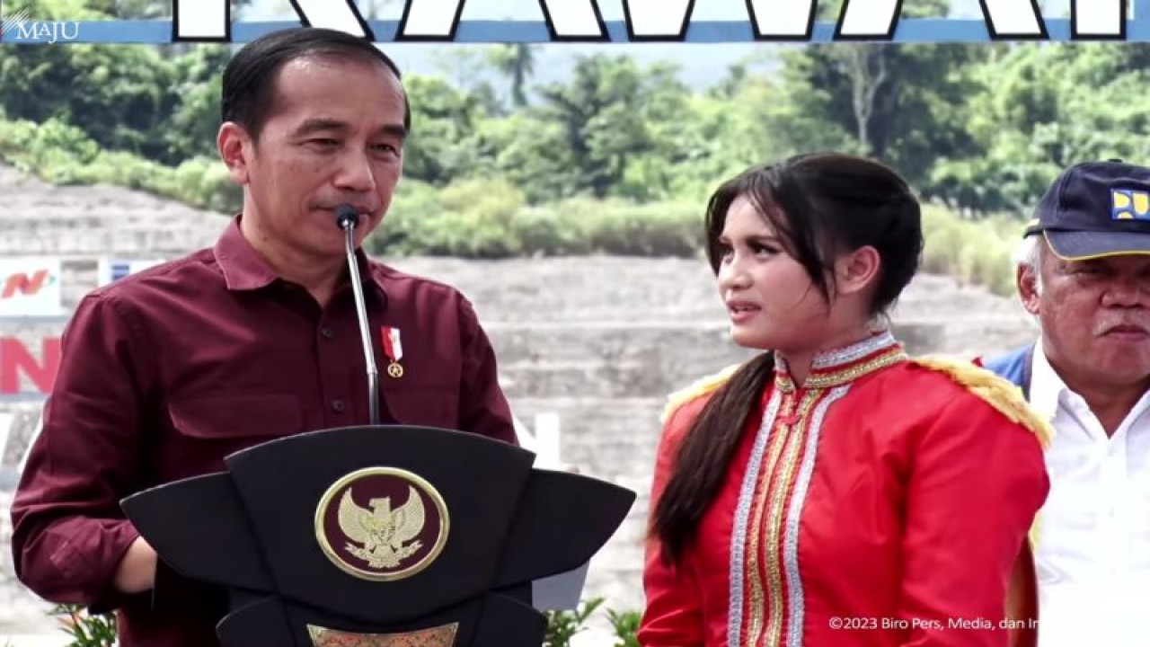 Tangkapan layar tayangan Youtube Sekretariat Presiden, Presiden Joko Widodo saat meresmikan Bendungan Kuwil Kawangkoan di Minahasa Utara, Sulawesi Utara, Kamis (19/1/2023). ANTARA/Rangga Pandu Asmara Jingga