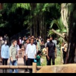 Presiden Jokowi bersama keluarga kunjungi Solo Safari di Jurug-1674457456