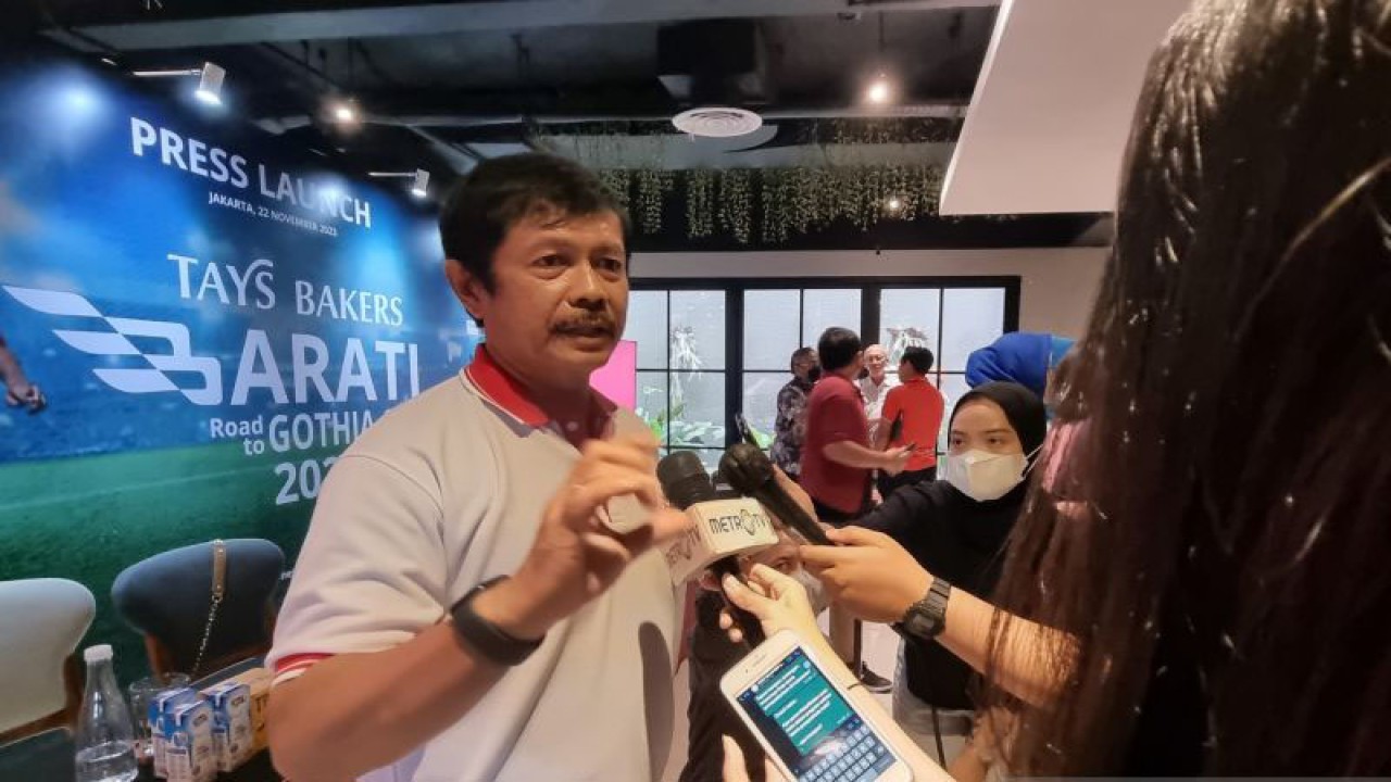 Direktur Teknik PSSI Indra Sjafri di sela launching Tays Bakers BARATI Road to Gothia Cup 2023 di Jakarta, Selasa (22/11/2022). ANTARA/Bayu Kuncahyo