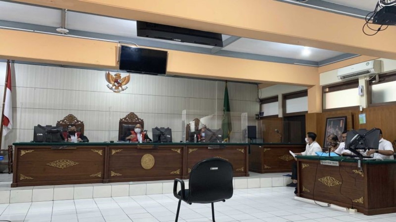 Suasana persidangan gugatan perdata Tragedi Kanjuruhan, yang digelar di Ruang Cakra Pengadilan Negeri Malang, di Kota Malang, Jawa Timur, Selasa (24/1/2023). ANTARA/Vicki Febrianto