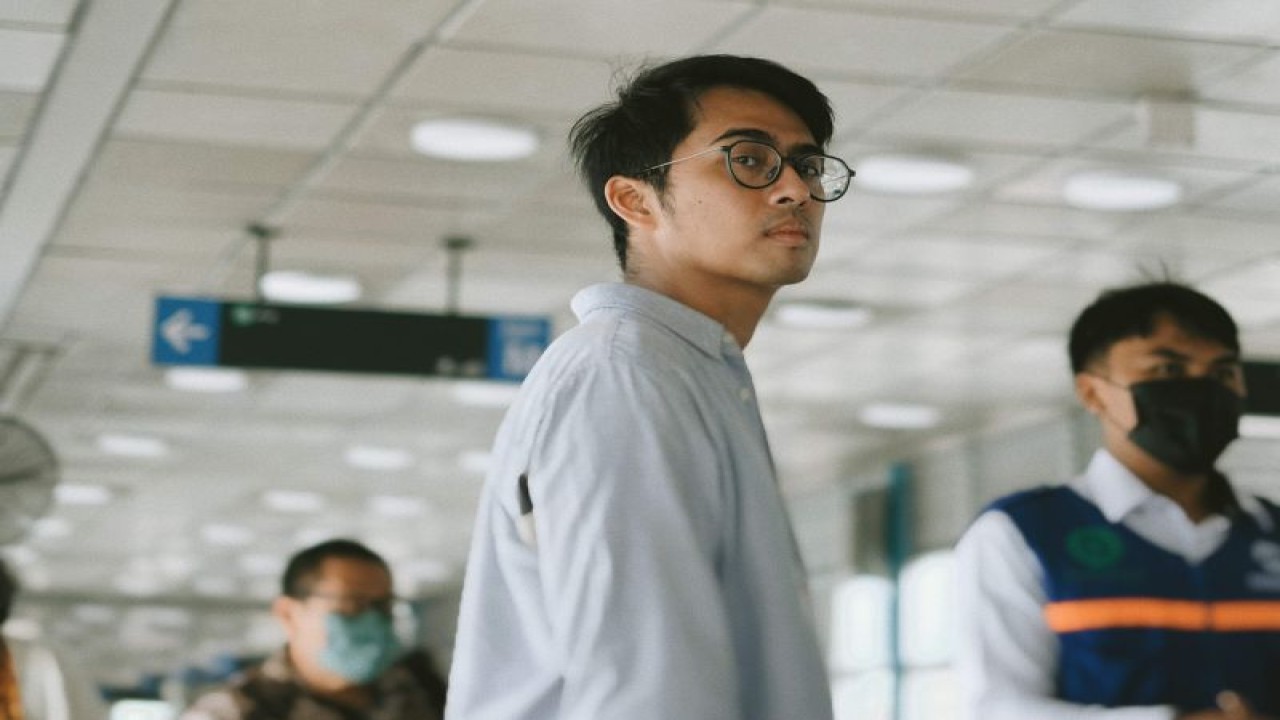 Penyanyi Rayhan Noor (Sun Eater)