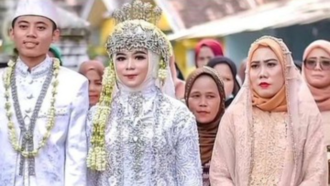 Rozy, Norma Risma dan ibunya/net