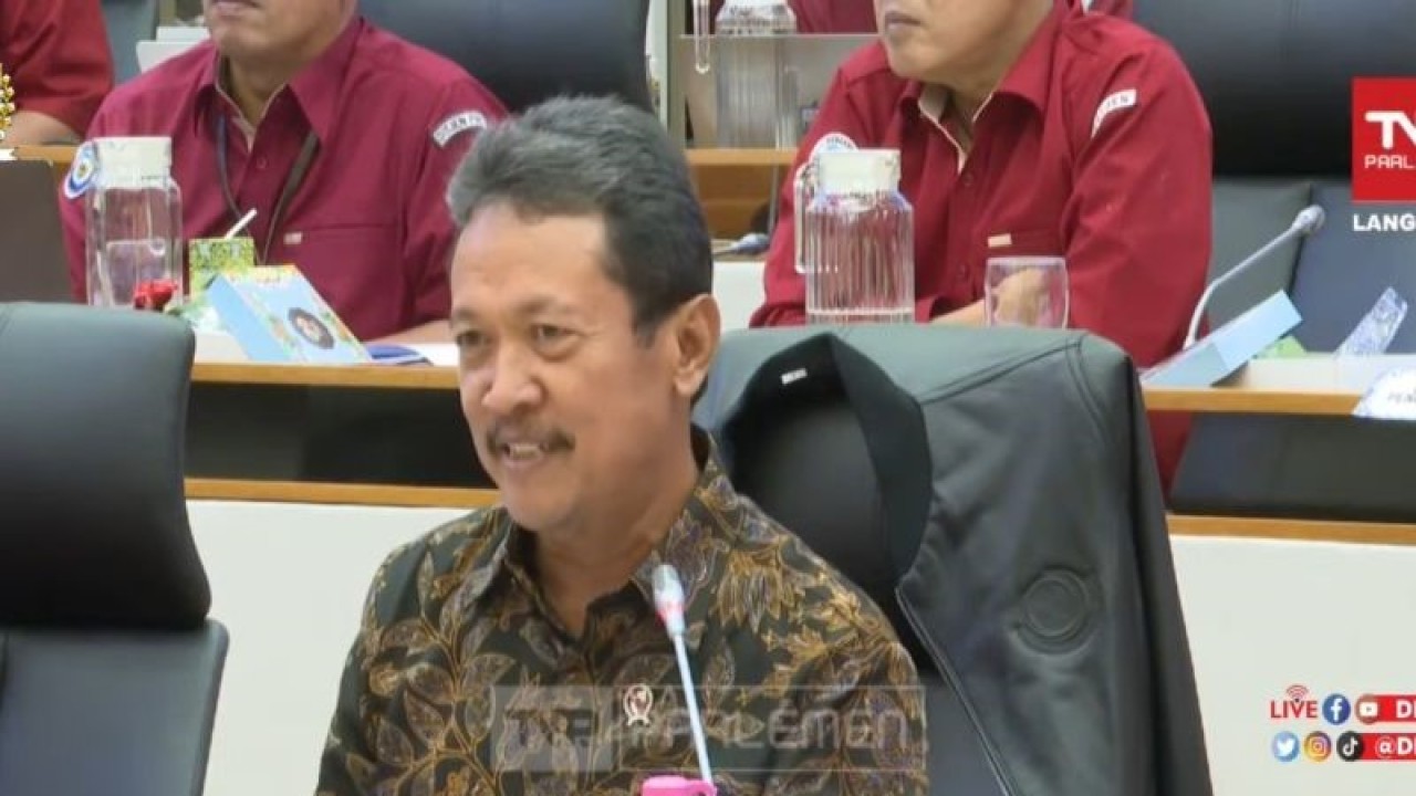 Tangkapan layar - Menteri Kelautan dan Perikanan Sakti Wahyu Trenggono dalam rapat kerja dengan DPR Komisi IV di Jakarta, Selasa (17/1/2023). ANTARA/ (Sinta Ambarwati)