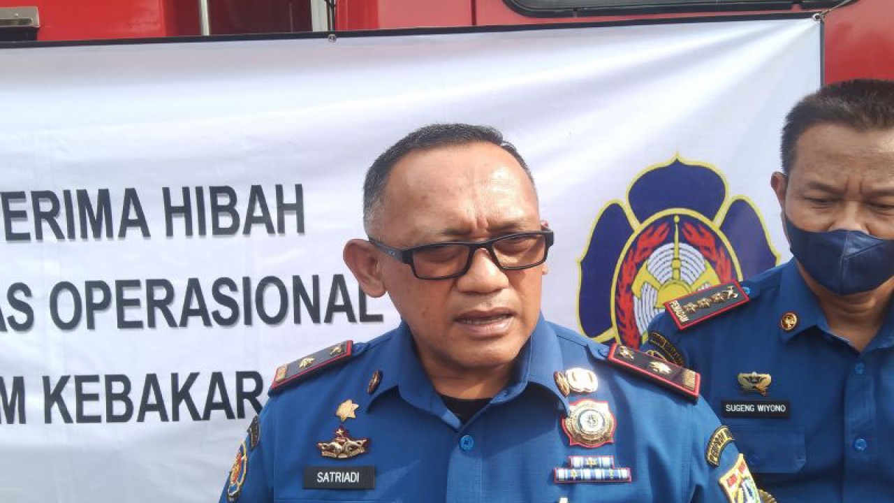 Kepala Dinas Gulkarmat DKI Jakarta Satriadi Gunawan diwawancarai wartawan di Balai Kota Jakarta, Rabu (5/10/2022). ANTARA/Dewa Ketut Sudiarta Wiguna