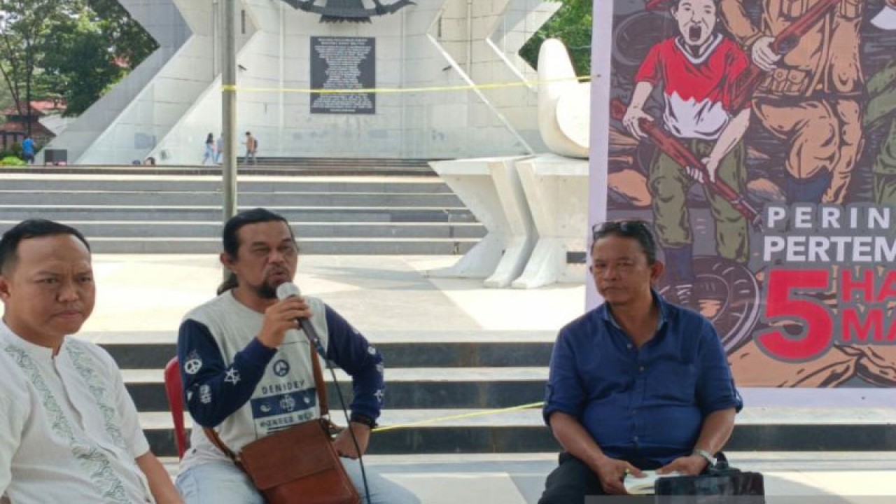 Seniman Palembang peringati perang lima hari lima malam. (ANTARA/Yudi Abdullah/22)