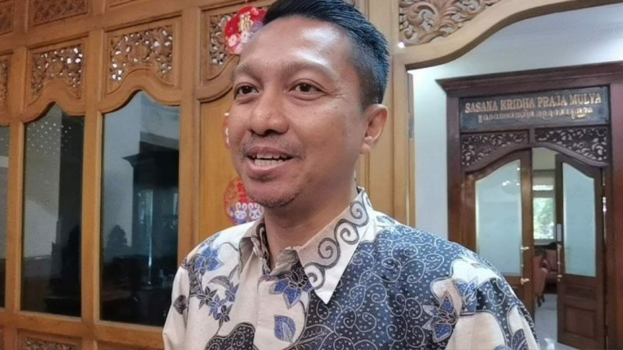 Senior Advisor Sales Marketing Taman Safari Indonesia Panca R Sarungu di Solo, Kamis (19/1/2023). ANTARA/Aris Wasita