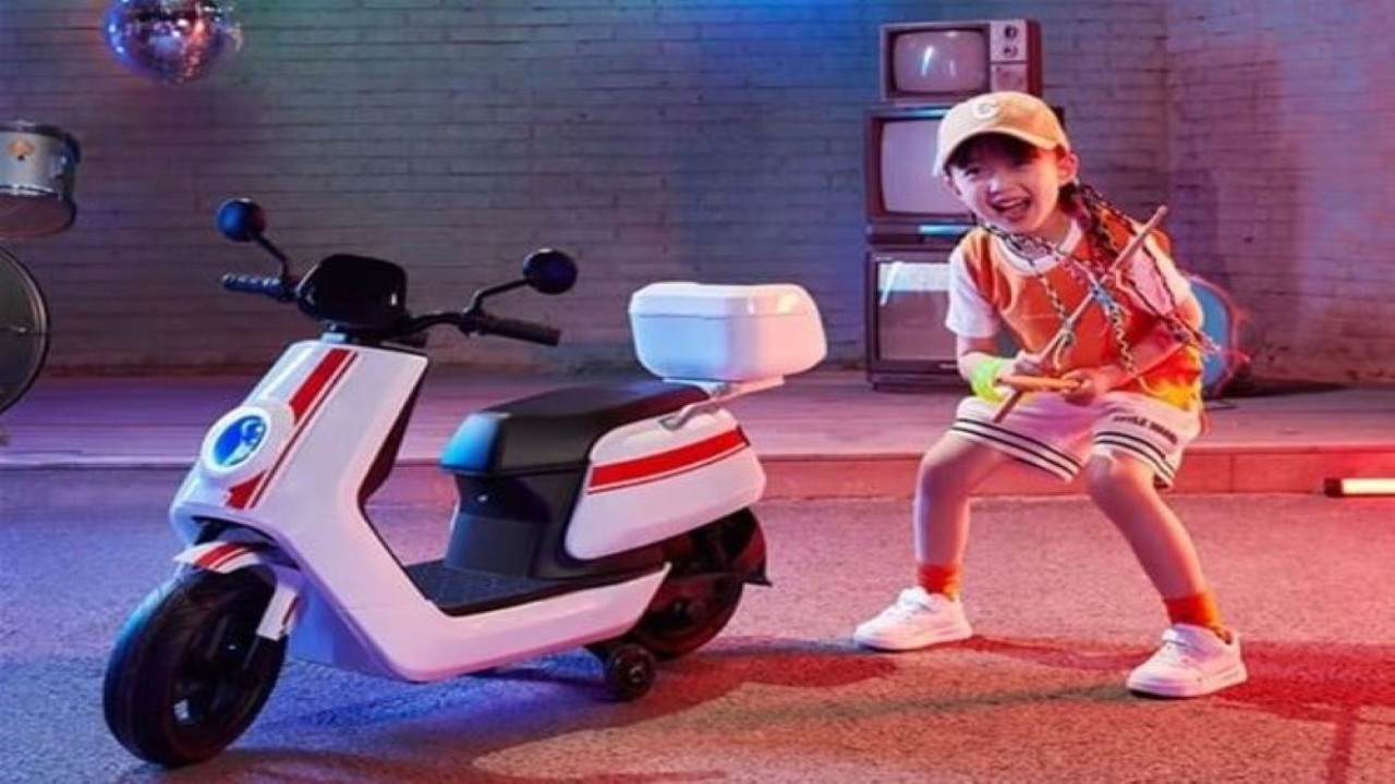 Skuter listrik anak NIU Mavericks NQi diluncurkan di China. (Gizmochina)