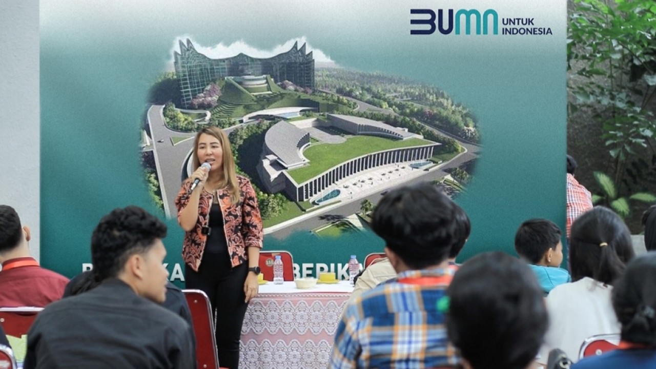 Anggota Komisi VI DPR RI Fraksi PDI Perjuangan Sondang Tampubolon saat memberikan pemaparan Sosialisasi BUMN Karya dalam berkontribusi ke IKN Nusantara/Istimewa