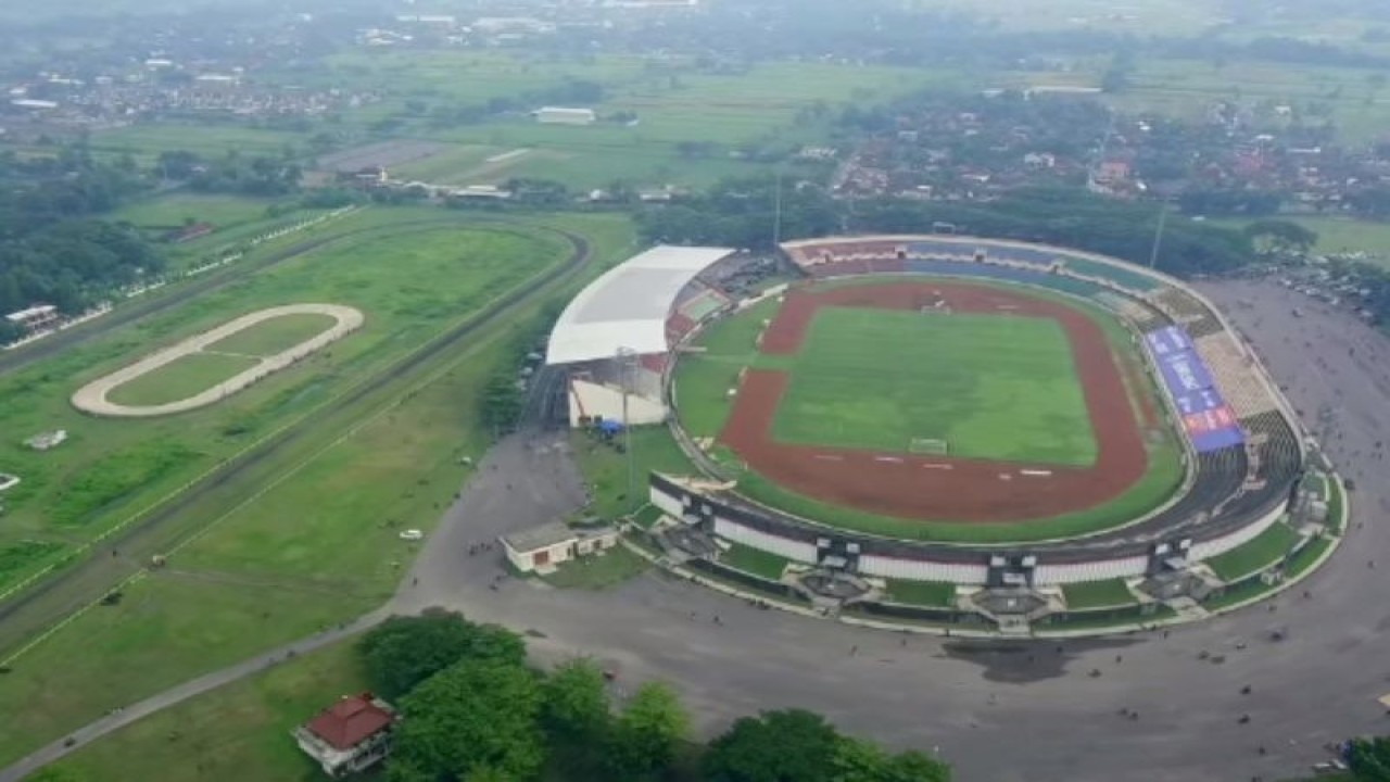 Tangkapan layar video dari udara pada Stadion Sultan Agung di Kabupaten Bantul, Daerah Istimewa Yogyakarta (Humas Pemkab Bantul)