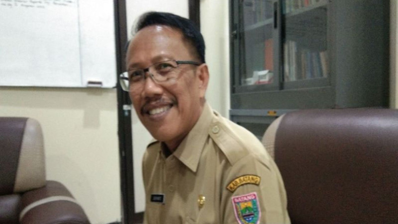 Kepala Dinas Perindustrian, Perdagangan, Koperasi, dan UKM Kabupaten Batang Subiyanto. (ANTARA/Kutnadi)
