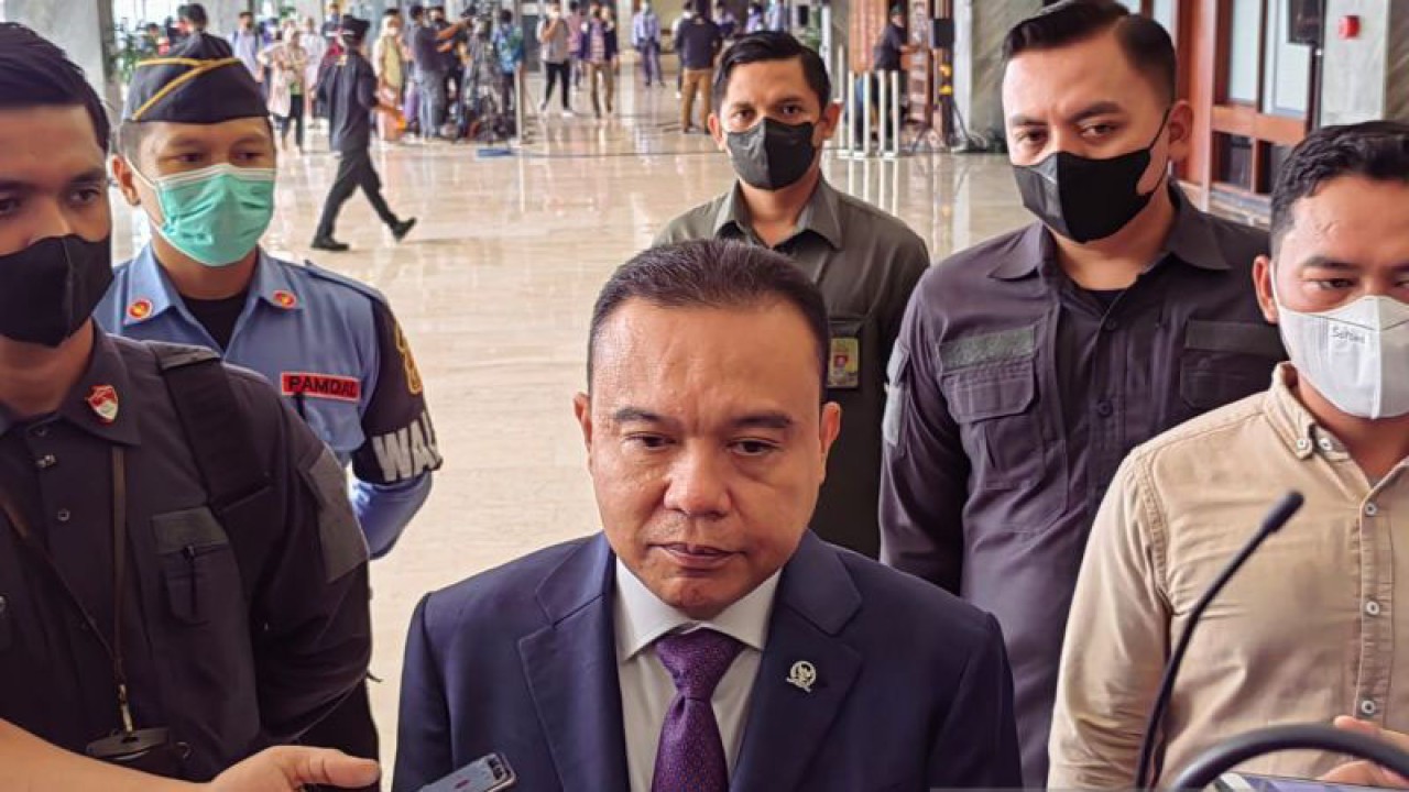 Dokumentasi - Wakil Ketua DPR RI Sufmi Dasco Ahmad usai Rapat Paripurna DPR RI di Komplek Parlemen Senayan, Jakarta, Selasa (6/12/2022). ANTARA/Melalusa Susthira K