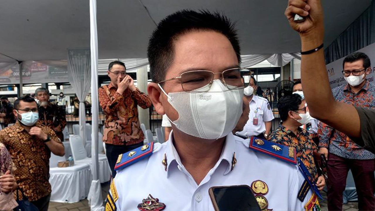 Kepala Dinas Perhubungan DKI Jakarta, Syafrin Liputo saat ditemui di Stasiun Duri, Tambora, Jakarta Barat, Jumat (17/6/2022). ANTARA/Walda Marison/aa.