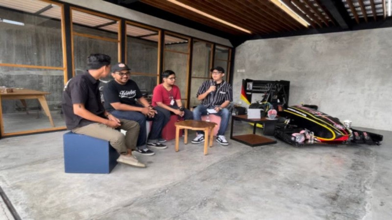 Tim Bimasakti UGM memulai riset teknologi hybrid untuk mobil formula (ANTARA/HO/UGM)