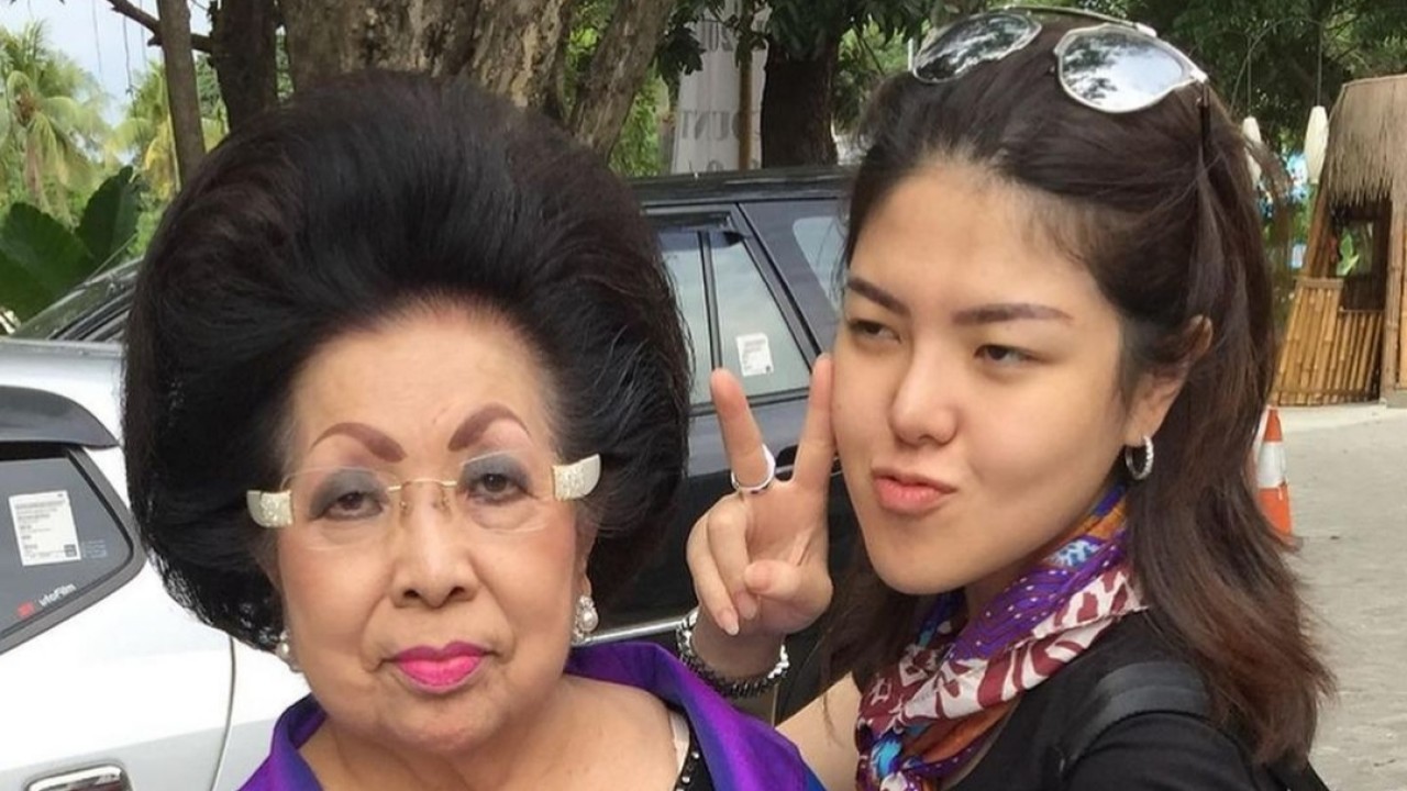 Tina Toon dan omanya