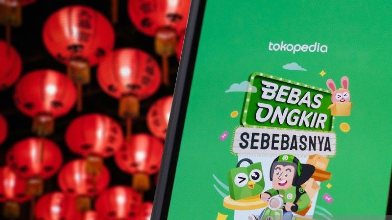 Tokopedia berikan manfaat bebas ongkir untuk pengiriman selama perayaan Imlek 2023 (ANTARA/HO.Tokopedia)