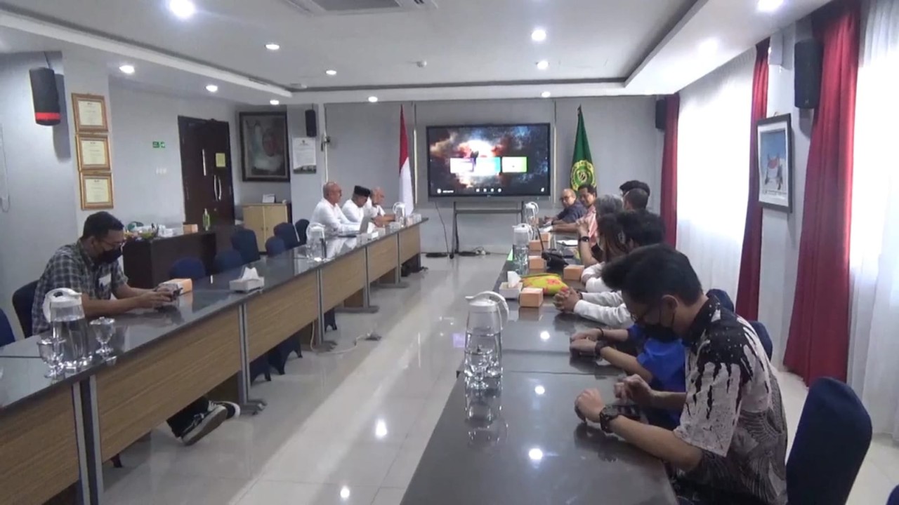 Pejabat TVRI Jabar saat bertemu pihak UNPAR