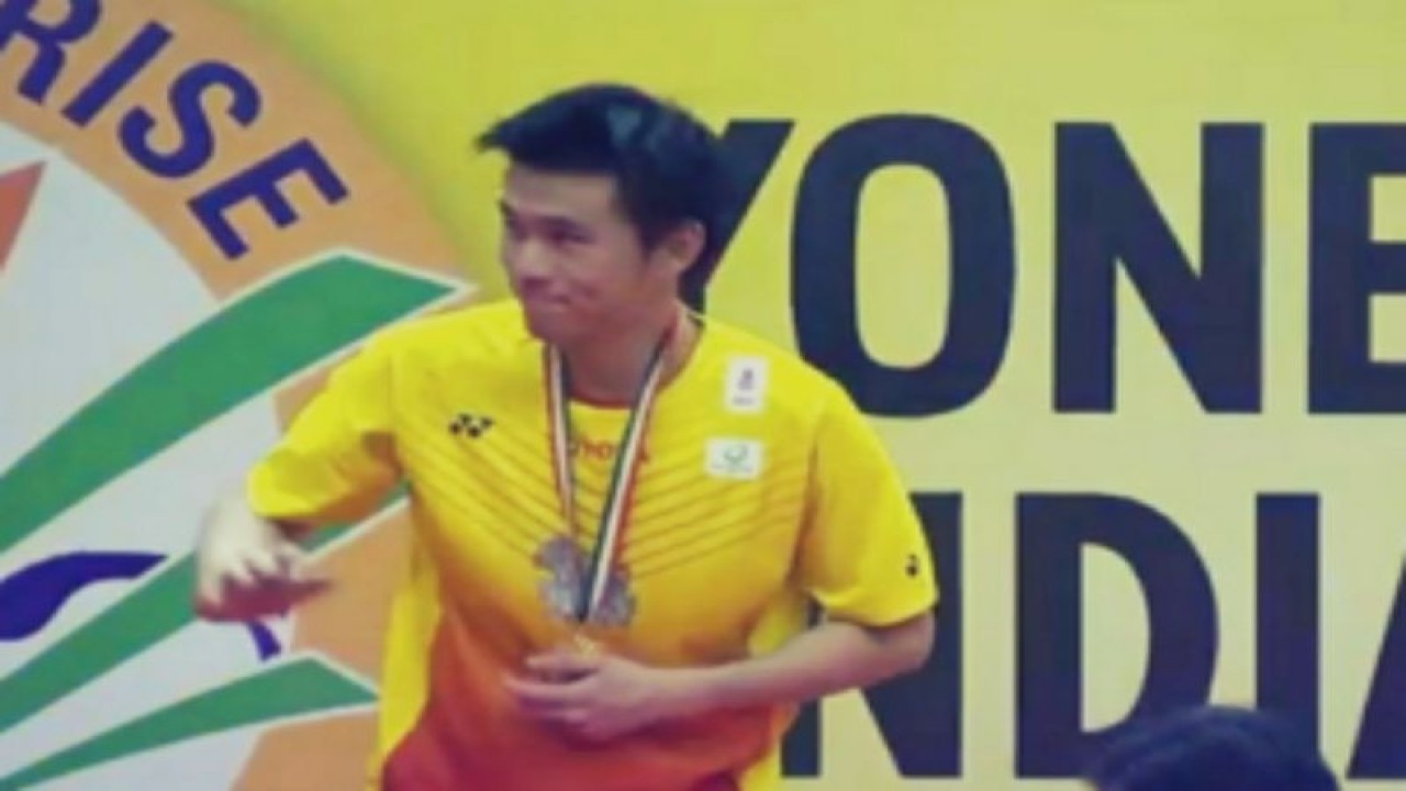 Tangkapan layar saat Kunlavut Vitidsarn berkalung medali emas seusai menjuarai India Open 2023 dengan mengalahkan Viktor Axelsen dalam babak final di New Delhi, Minggu (21/01/2023). ANTARA/ddn/bwf.official