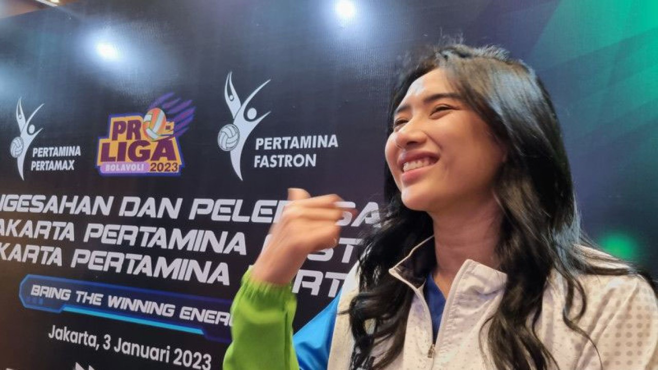 Pemain tim Proliga Jakarta Pertamina Fastron Yolla Yuliana di sela launching tim di Graha Pertamina Jakarta, Selasa (3/1/2023). ANTARA/Bayu Kuncahyo