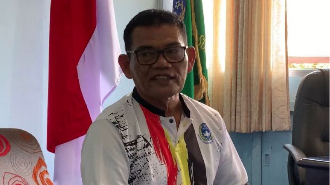 Ketua Panpel Liga 3 Sumbar, Yulius Dede (ANTARA/Mario SN)