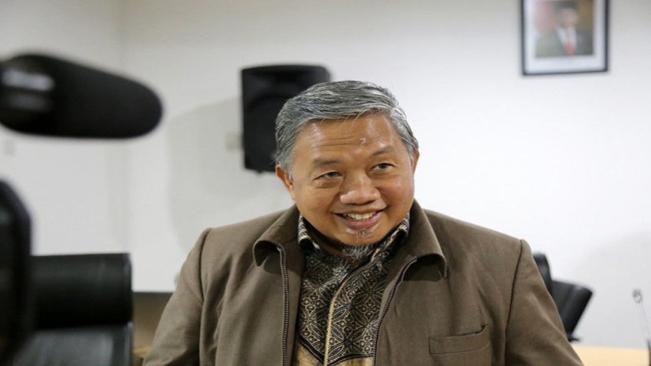 Wakil Ketua Bapemperda DPRD DKI Jakarta Abdurrahman Suhaimi memberikan keterangan di Gedung DPRD DKI Jakarta, Selasa (28/2/2023). ANTARA/HO DPRD DKI Jakarta