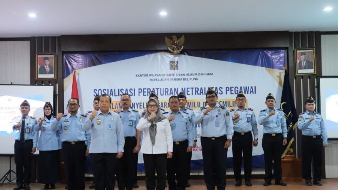 Aparatur Sipil Negara (ASN) Kantor Wilayah Kementerian Hukum dan Hak Asasi Manusia (Kemenkumham) Provinsi Kepulauan Bangka Belitung mendeklasikan dan berkomitmen bersikap netral menyukseskan Pemilu 2024. (Humas)