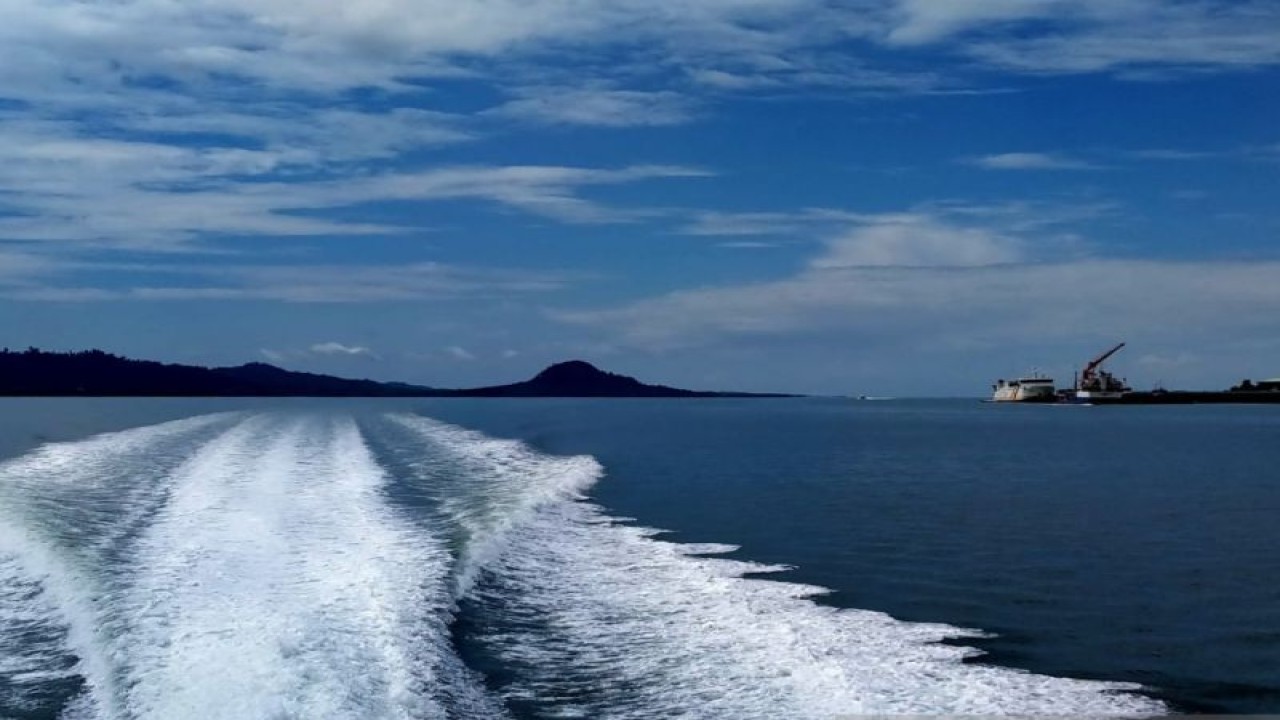 Kondisi perairan di kawasan Pelabuhan Tunon Taka, Kabupaten Nunukan, Provinsi Kalimantan Utara diabadikan beberapa waktu lalu. (Muh. Arfan)