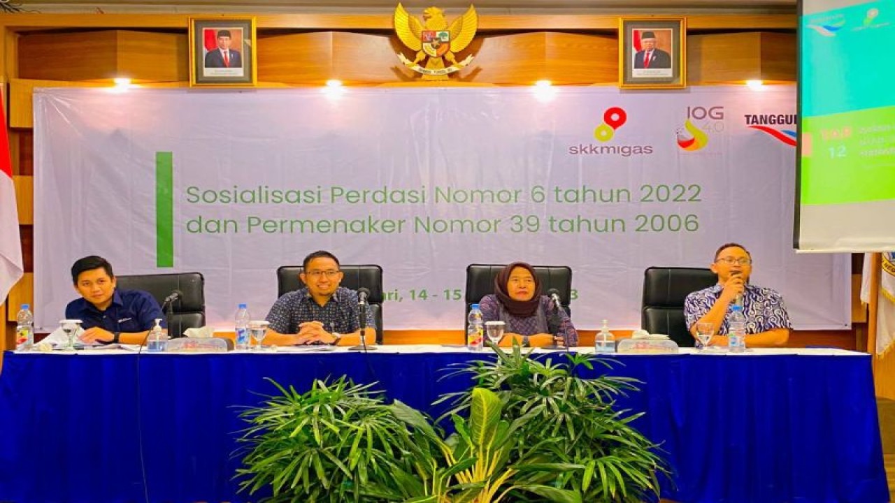 Sosialisasi kepatuhan jaminan sosial BPJS dan Disnaker Papua Barat (ANTARA/Tri Adi Santoso)