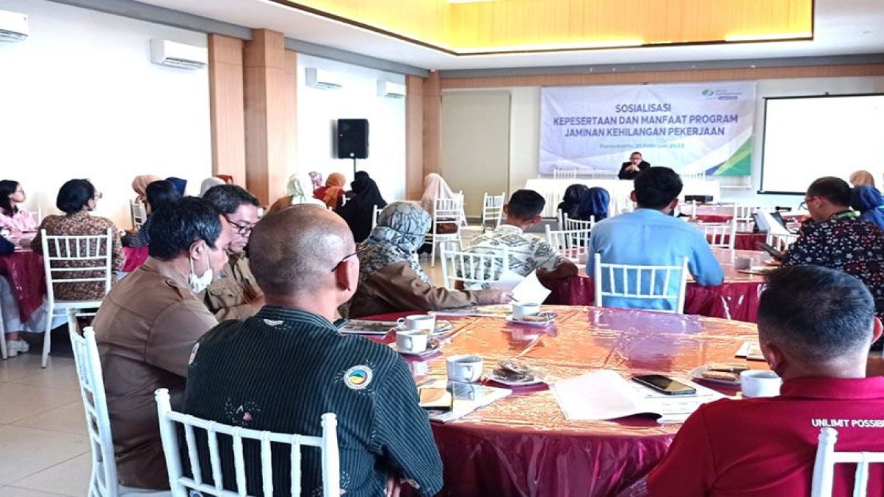 Sosialisasi program Jaminan Kehilangan Pekerjaan (JKP) yang digelar BJAMSOSTEK Cabang Purwokerto dengan melibatkan 50 peserta yang merupakan HRD dari berbagai perusahaan skala besar di Kabupaten Banyumas, Selasa (21/2/2023). ANTARA/HO-BPJAMSOSTEK Purwokerto