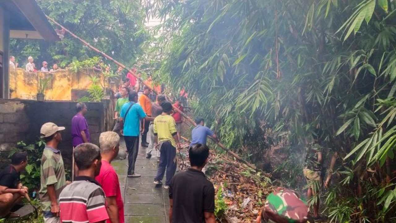 Penanganan bencana di Kabupaten Buleleng, Bali. ANTARA/HO