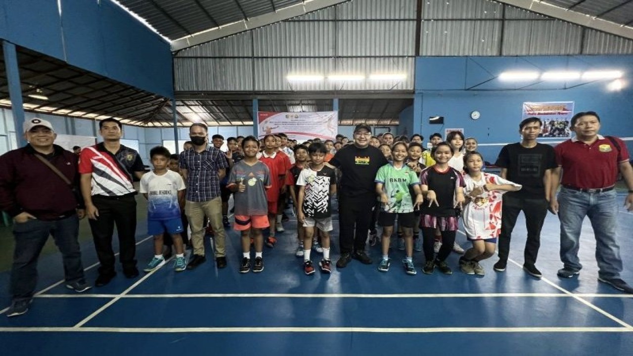 Dokumentasi - Para peserta seleksi Porprov cabang bulu tangkis di Kota Palangka Raya, (4/2/2023). (ANTARA/Dokumentasi Pribadi)