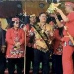 Bupati Kotawaringin Timur menerima gelar adat Dayak-1676866338