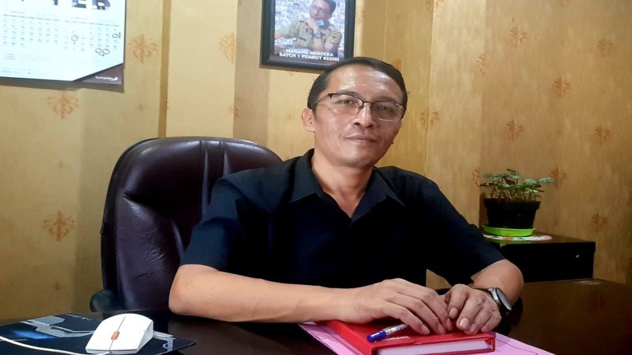 Kepala Dinas Penanaman Modal dan Pelayanan Terpadu Satu Pintu (DPMPTSP) Kota Kediri Edi Darmasto. ANTARA/ HO-Pemkot Kediri