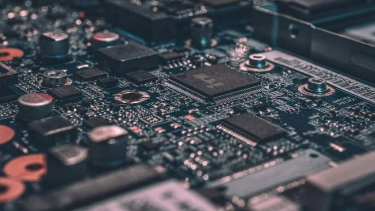 China menjadi pelanggan terpenting perusahaan chip semikonduktor Korea Selatan. (Gizmochina)