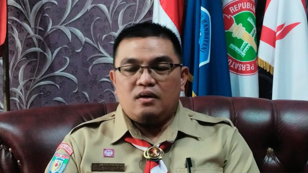 Kepala Dinas Pendidikan dan Kebudayaan Rejang Lebong, Rezza Pakhlevie. FOTO ANTARA/Nur Muhamad