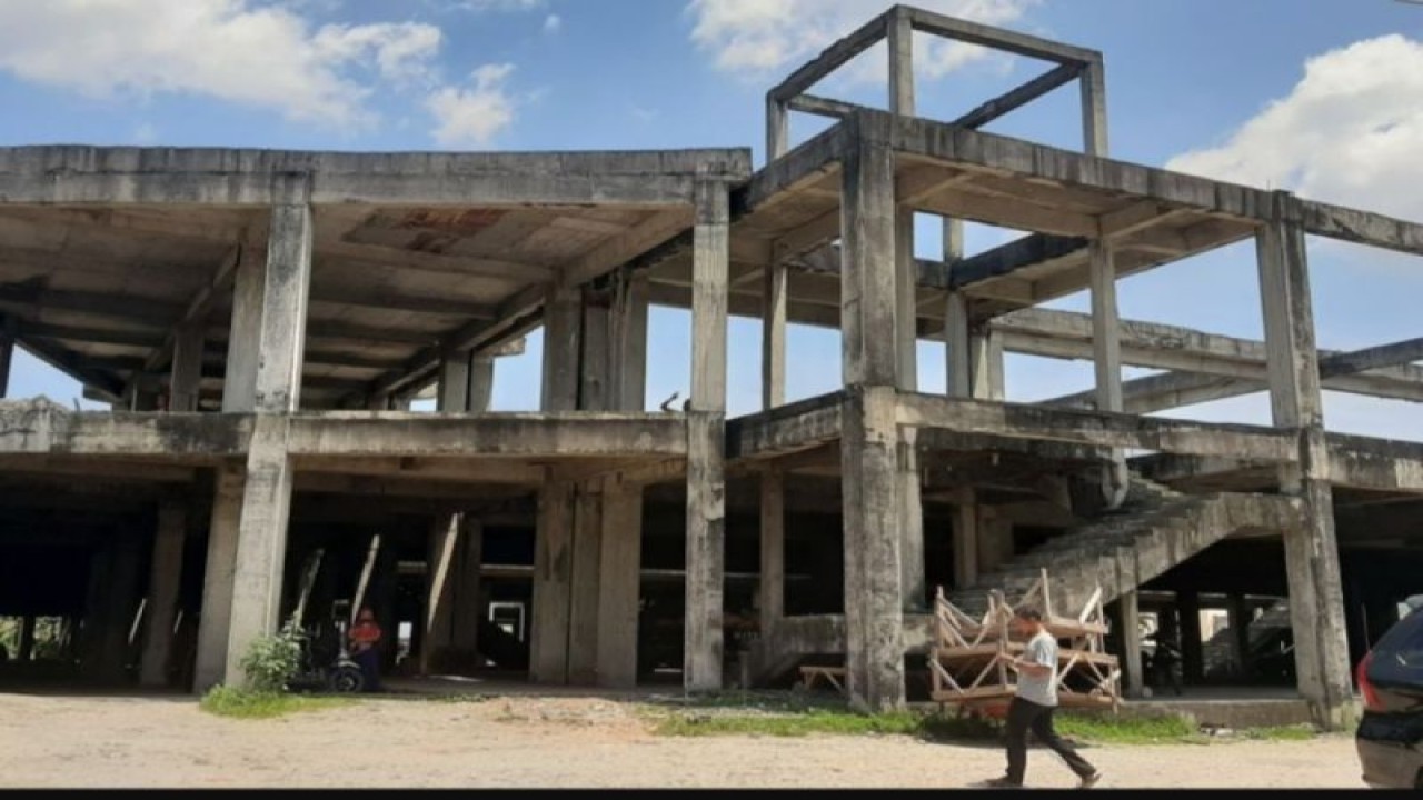 Bangunan pasar Cik Puan Pekanbaru yang terbengkalai direncanakan sebagai tempat bagi pedagang korban kebakaran. (ANTARA/HO-Pemko Pekanbaru)