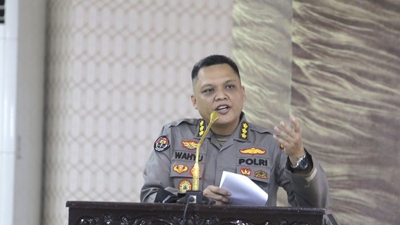 Kabid Humas Polda Gorontalo Komisaris Besar (Kombes) Pol Wahyu Tri Cahyono. ANTARA/Adiwinata Solihin