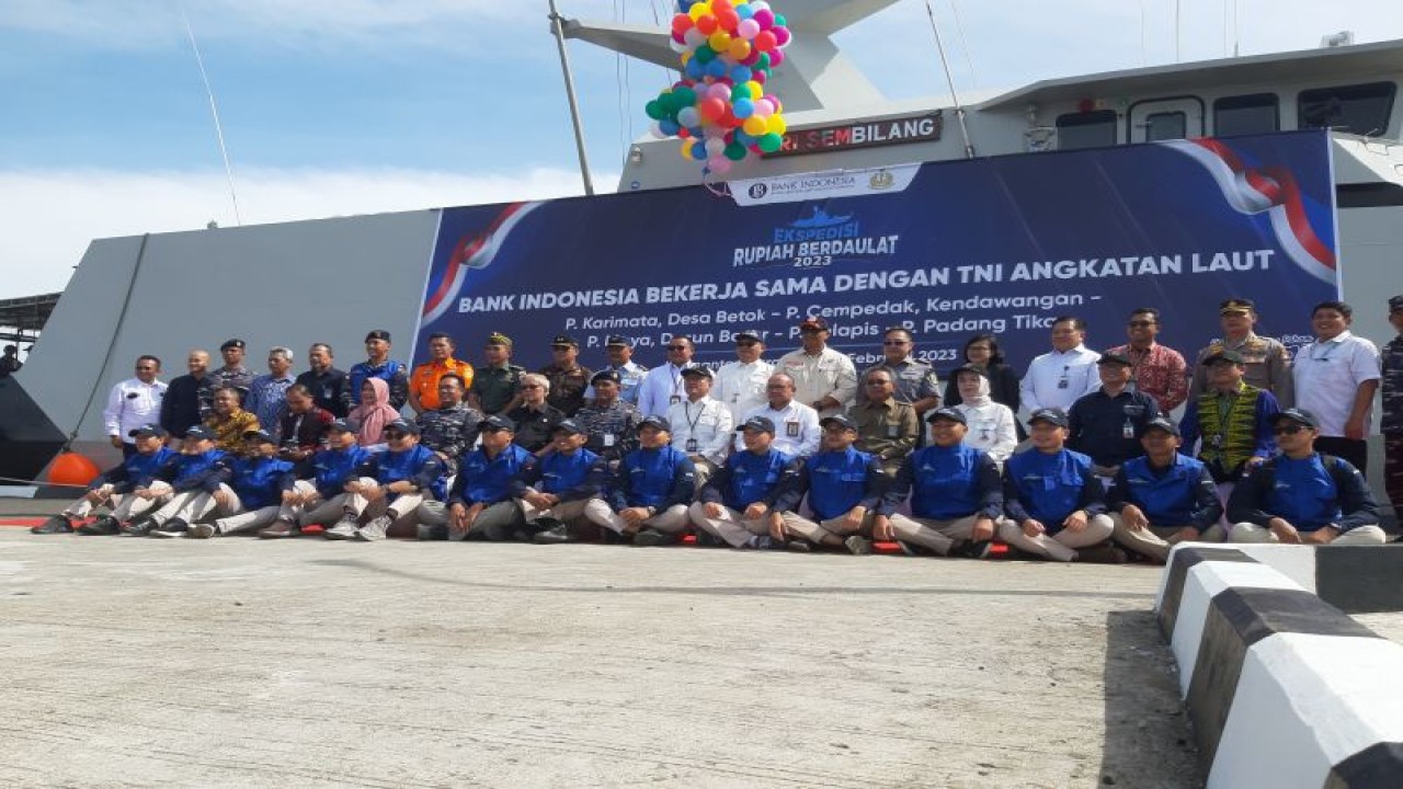 Ekspedisi Rupiah Berdaulat 2023 kerjasama BI dan Lantamal XII di Pontianak, Rabu (22/2/2023) (ANTARA/Dedi)