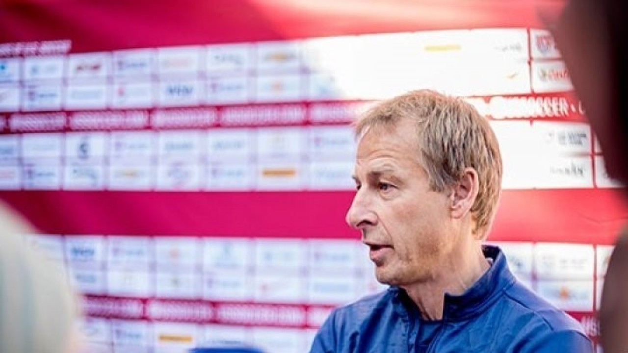 Foto arsip - Jurgen Klinsmann saat menjadi Pelatih tim nasional Amerika Serikat. (AFP PHOTO/NOAH BERGER)