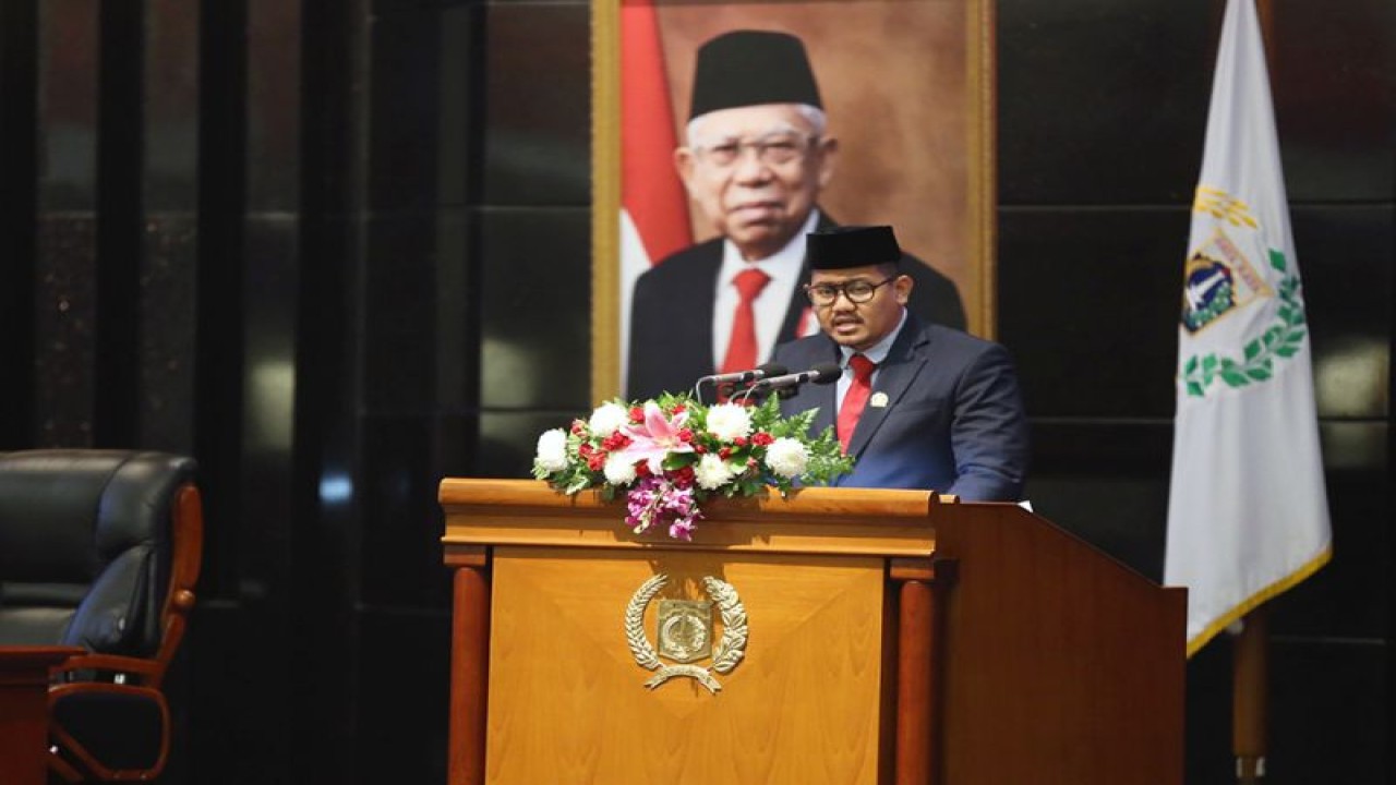 Anggota Komisi E DPRD DKI Jakarta Idris Ahmad dalam rapat paripurna di Gedung DPRD DKI Jakarta beberapa waktu lalu. ANTARA/HO-DPRD DKI Jakarta