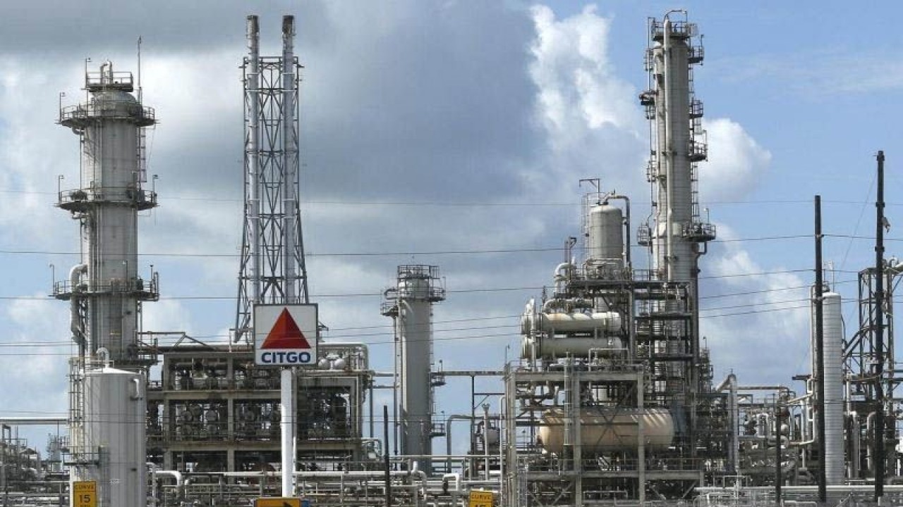 Ilustrasi - Harga minyak dunia turun. ANTARA/Shuuterstock/pri.