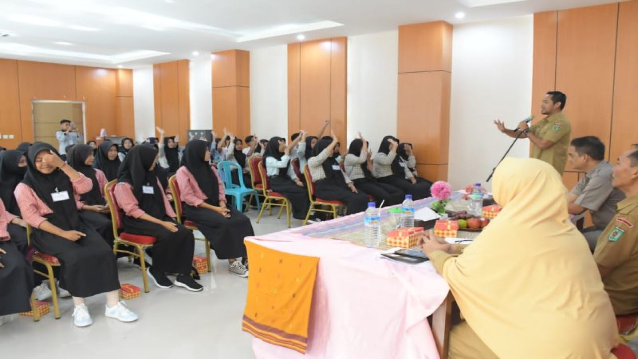 Wakil Bupati Lombok Utara Danny Karter Febrianto Ridawan, membuka Kongres Anak IX tahun 2023, di Kabupaten Lombok Utara, Nusa Tenggara Barat, Senin (27/2/2023). ANTARA/HO-Prokopim KLU