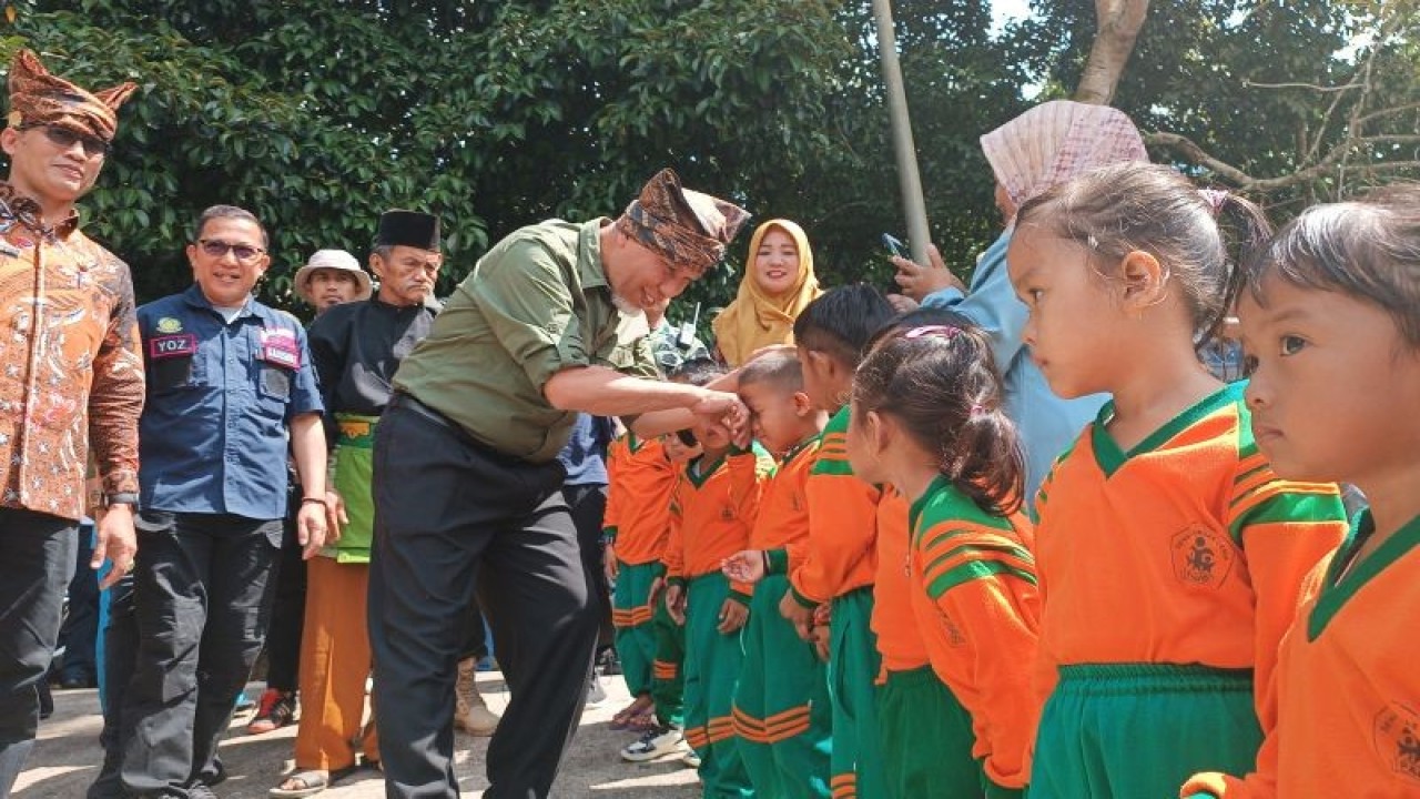 Kasus anak stunting menjadi salah satu perhatian Gubernur Sumbar, Mahyeldi. (ANTARA/Miko Elfisha)