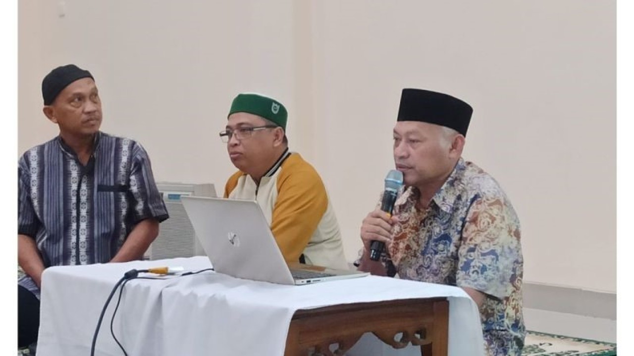 Kepala Kanwil Kemenag Sulut H Sarbin Sehe, di Manado, Minggu (19/2/2023). ANTARA/Nancy L Tigauw. (1)