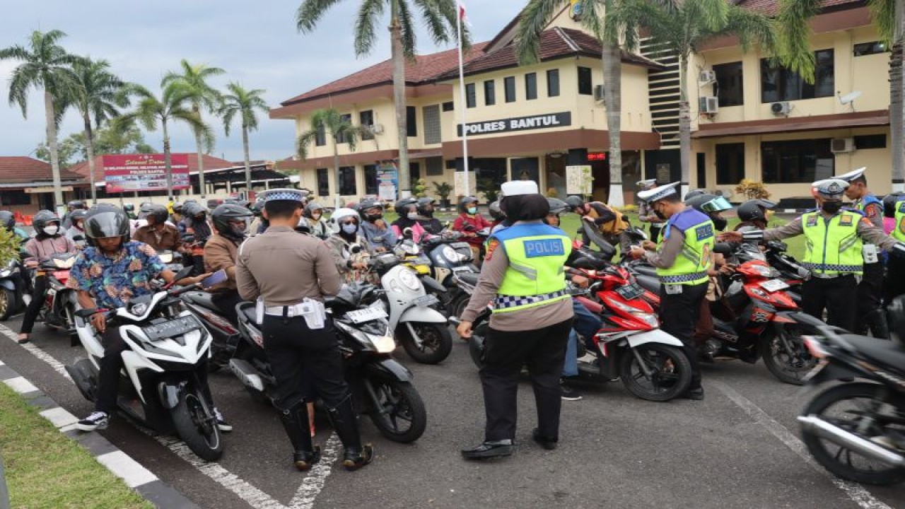 Salah satu kegiatan dalam Operasi Keselamatan Progo 2023 oleh Kepolisian Resor Bantul, Daerah Istimewa Yogyakarta. (Foto Humas Polres Bantul)