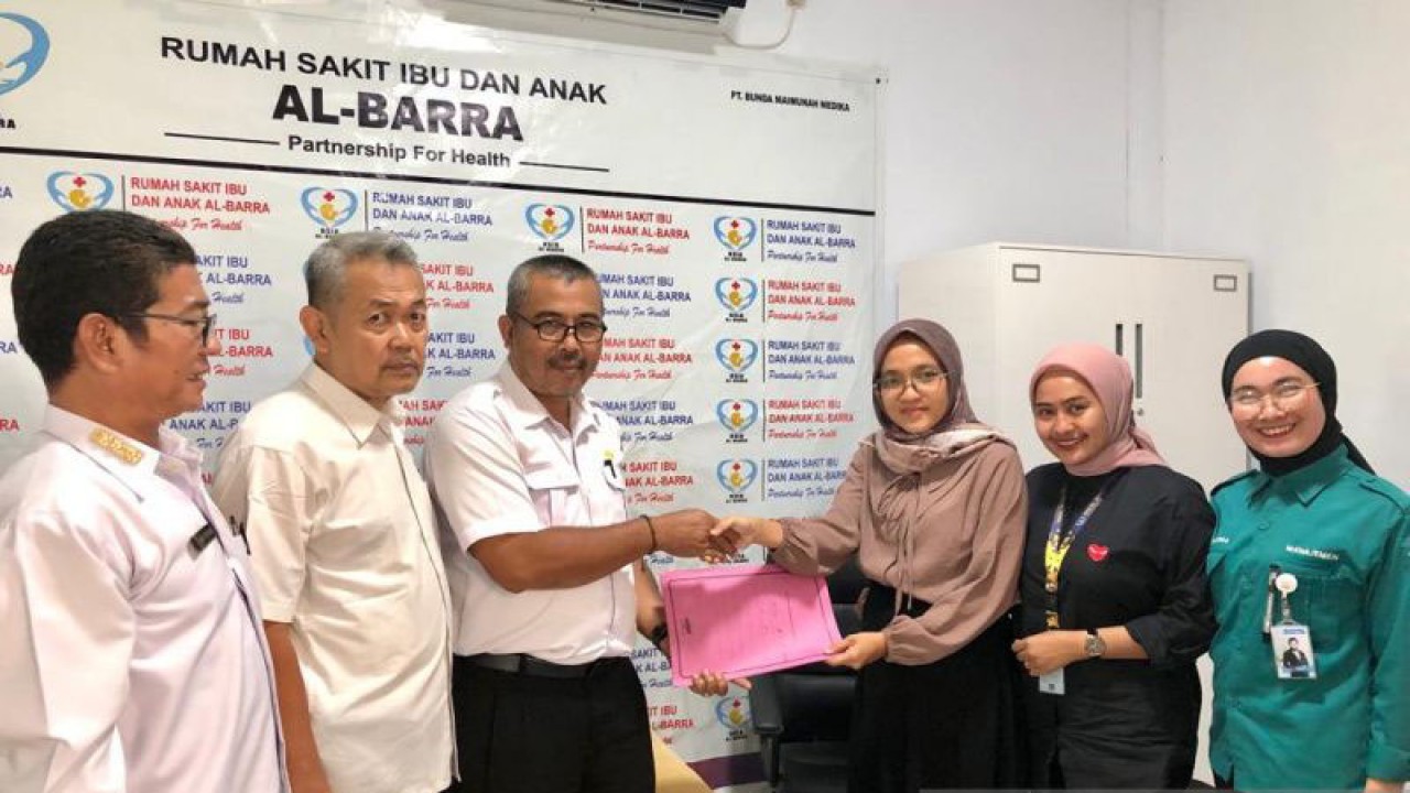 Dinas Pengendalian Penduduk, Keluarga Berencana, Pemberdayaan Perempuan, dan Perlindungan Anak Kabupaten Mukomuko menjalin kerja sama program KB dengan RSIA Al Barra, Kamis (9/2/2023) ANTARA/HO-Istimewa.