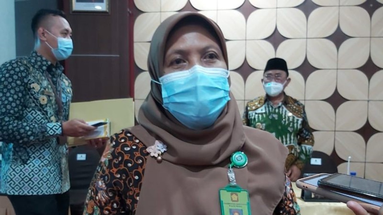 Kepala Dinas Kesehatan Kulon Progo Sri Budi Utami. (ANTARA/Sutarmi)