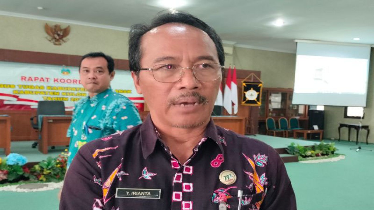 Kepala Dinsos-P3A Kulon Progo Irianta. (ANTARA/Sutarmi)